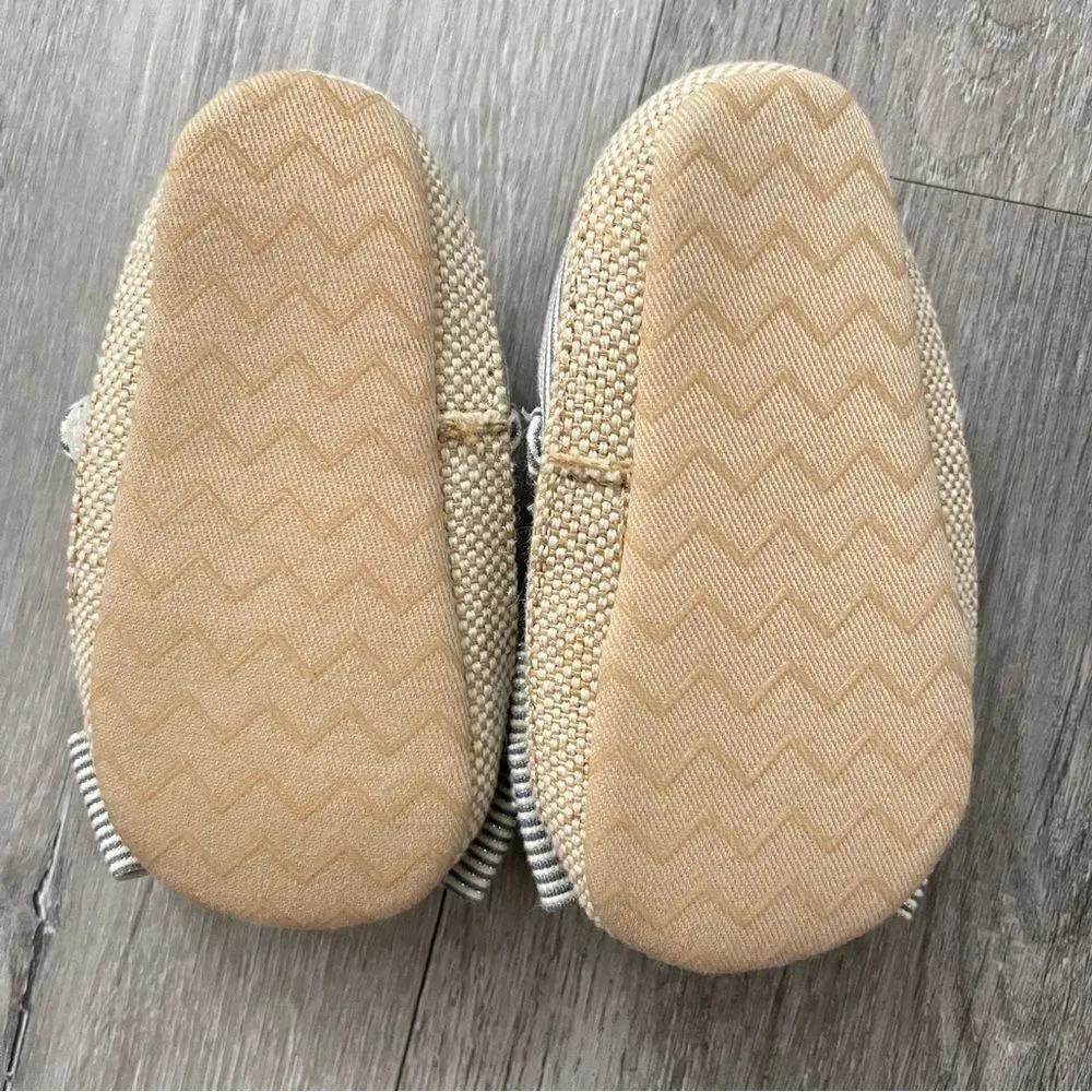 Target Baby Girl’s Striped Seersucker Bow Detail Slipper Crib Shoes 6-9 Months